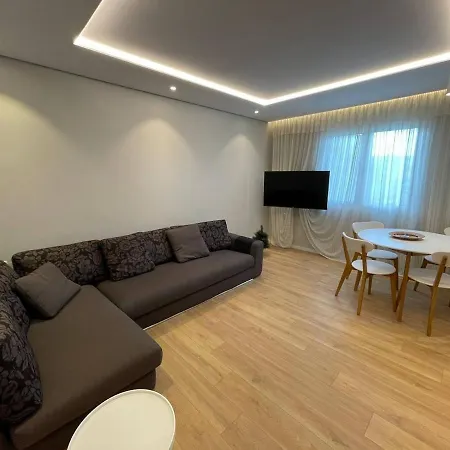 Apartment Bela's *